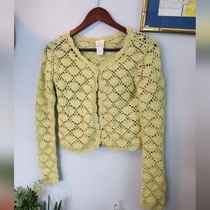 Moda Int'l Women's Yellow/Green Lattice Diamond Knit Button Crochet Sweater